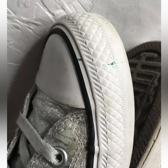 Converse Chuck Taylor Women's Low Top Sneaker Silver Metallic Canvas Size 6 - Picture 7 of 14